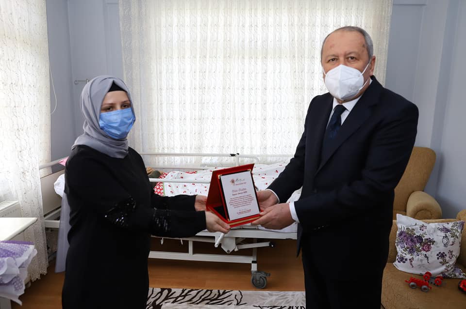 YILIN KADINI DERYA GÖK