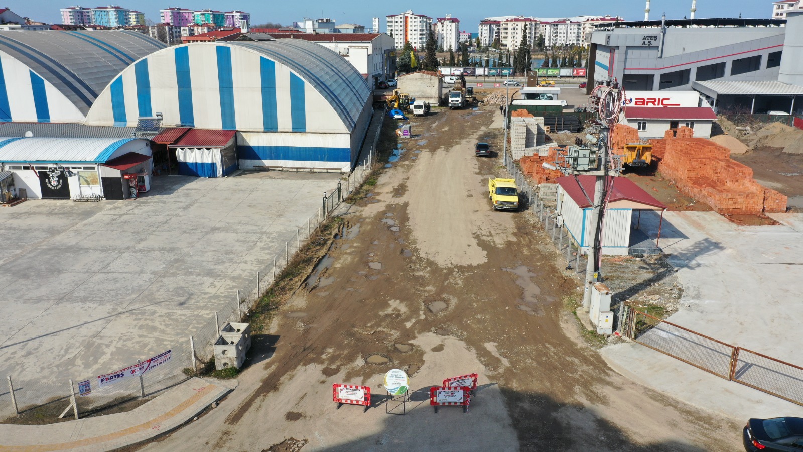 ALTYAPI YENİLENİYOR, SOKAKLAR MODERNLEŞİYOR