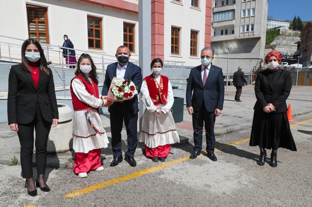 VALİ SONEL KABATAŞ İLÇESİNİ ZİYARET ETTİ