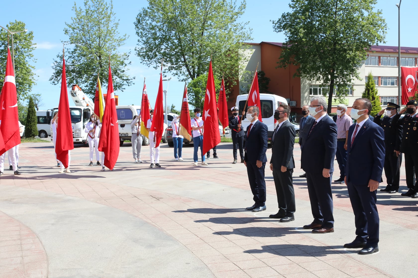 “19 MAYIS, GENÇLİK; GENÇLİK GELECEK DEMEKTİR”