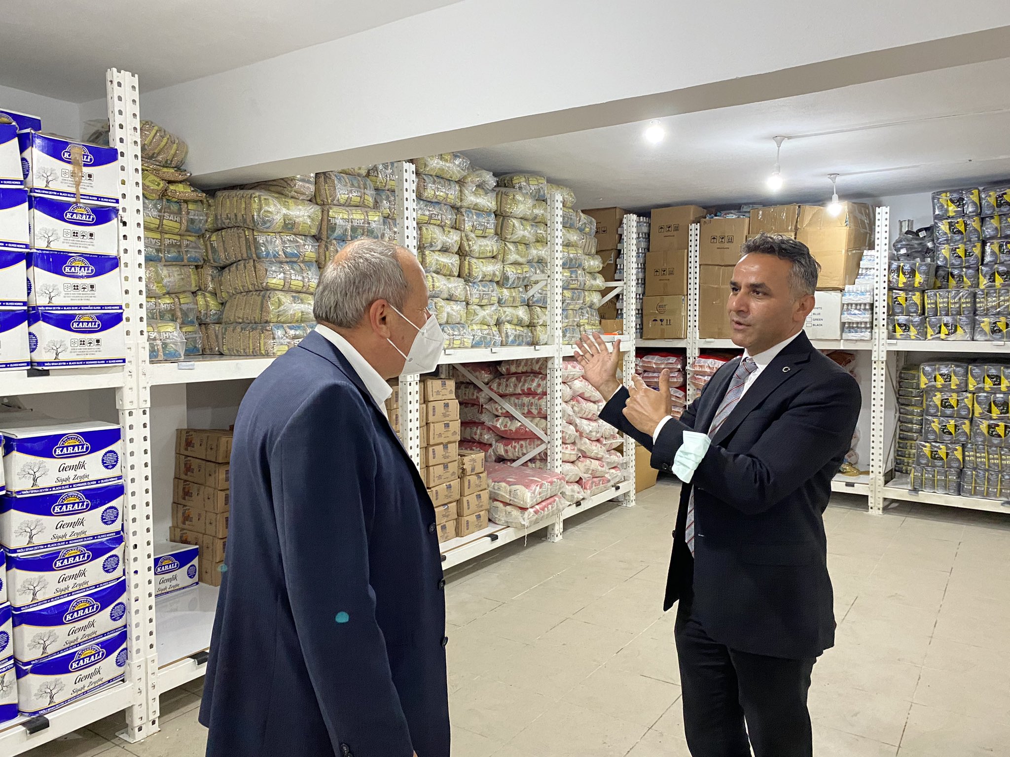 SOSYAL MARKET GELİYOR