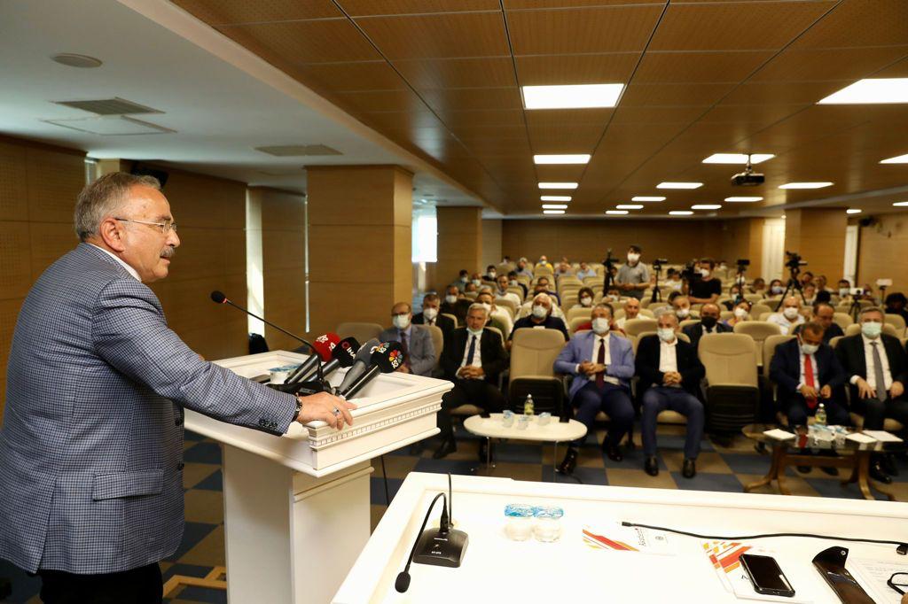 BAŞKAN GÜLER İŞ ADAMLARINA SESLENDİ: “BÜYÜK DÜŞÜNÜN”