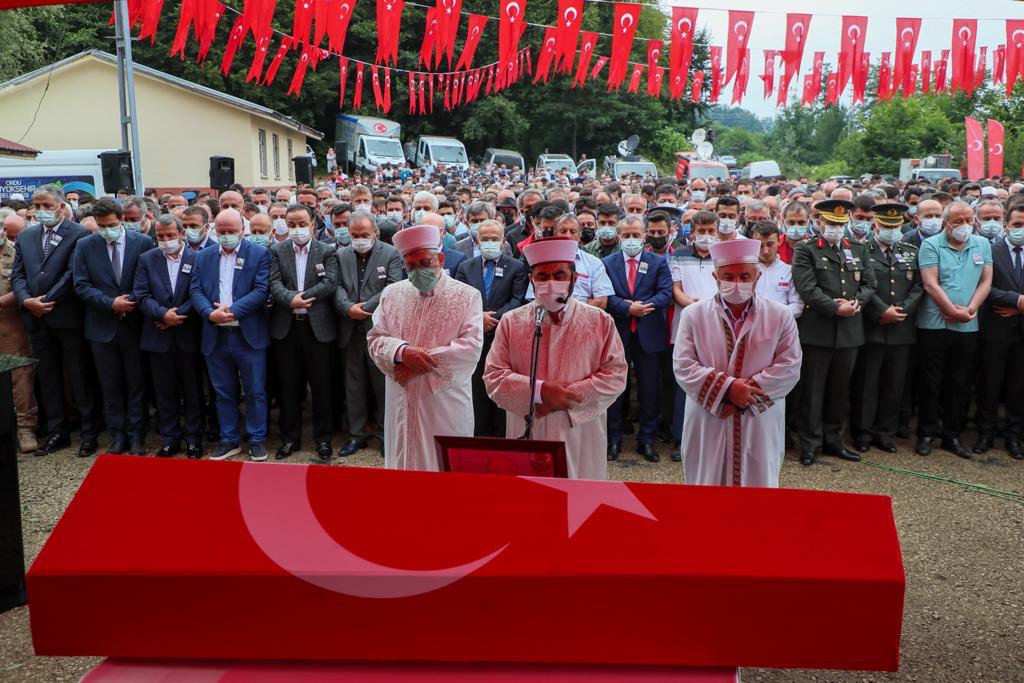 ŞEHİDİMİZ SON YOLCULUĞUNA UĞURLANDI