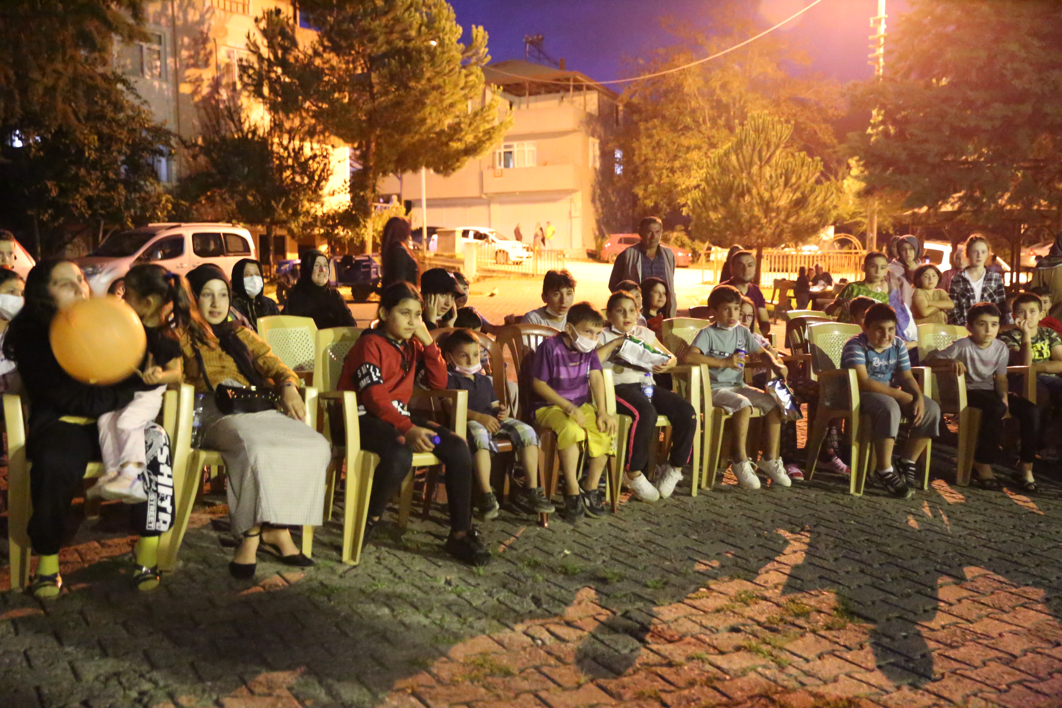 HATİPLİ MAHALLESİNDE YAZ ETKİNLİKLERİ EĞLENCELİ GEÇTİ