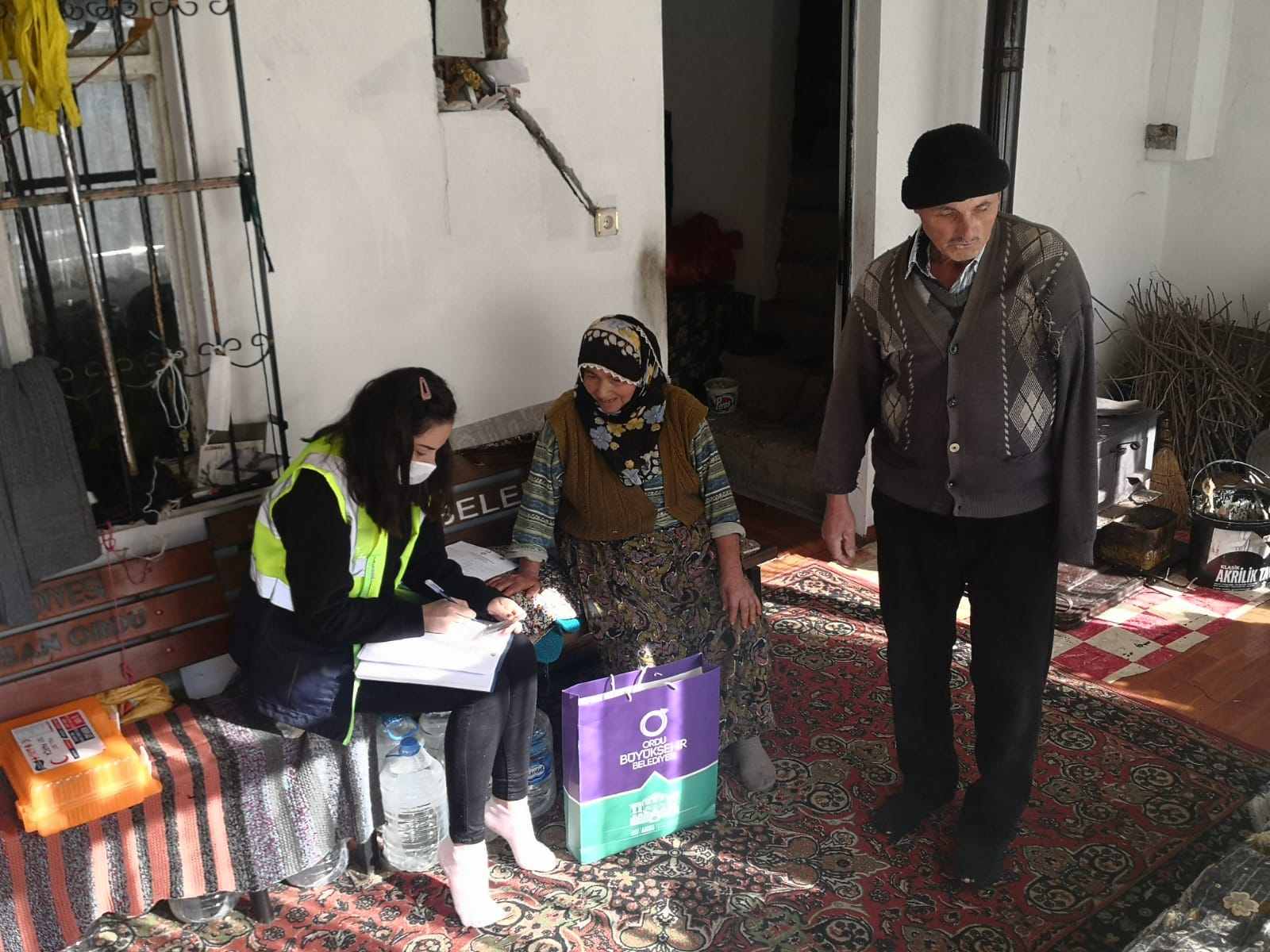 BÜYÜKŞEHİRİN ŞEFKAT ELİ HER AN ONLARIN ÜZERİNDE