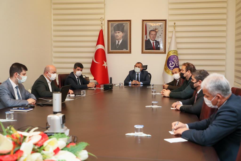 VALİ SONEL, “BİREYSEL TEDBİRLERİ İHMAL ETMEYELİM”