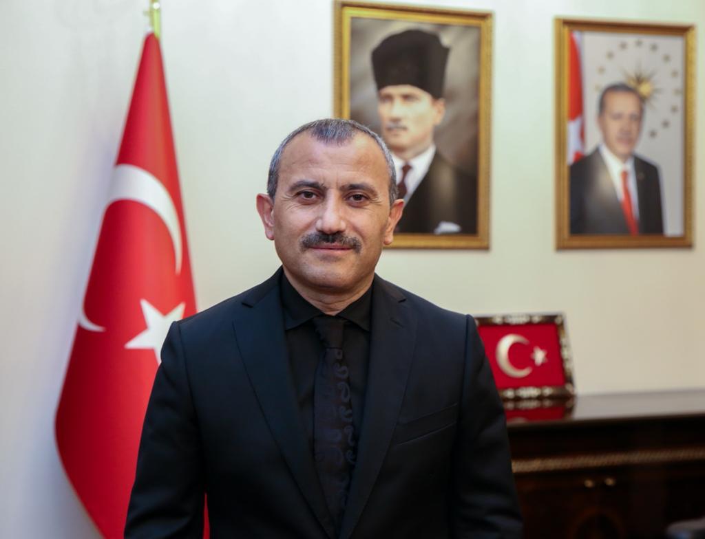 VALİ TUNCAY SONEL’İN YENİ YIL MESAJI