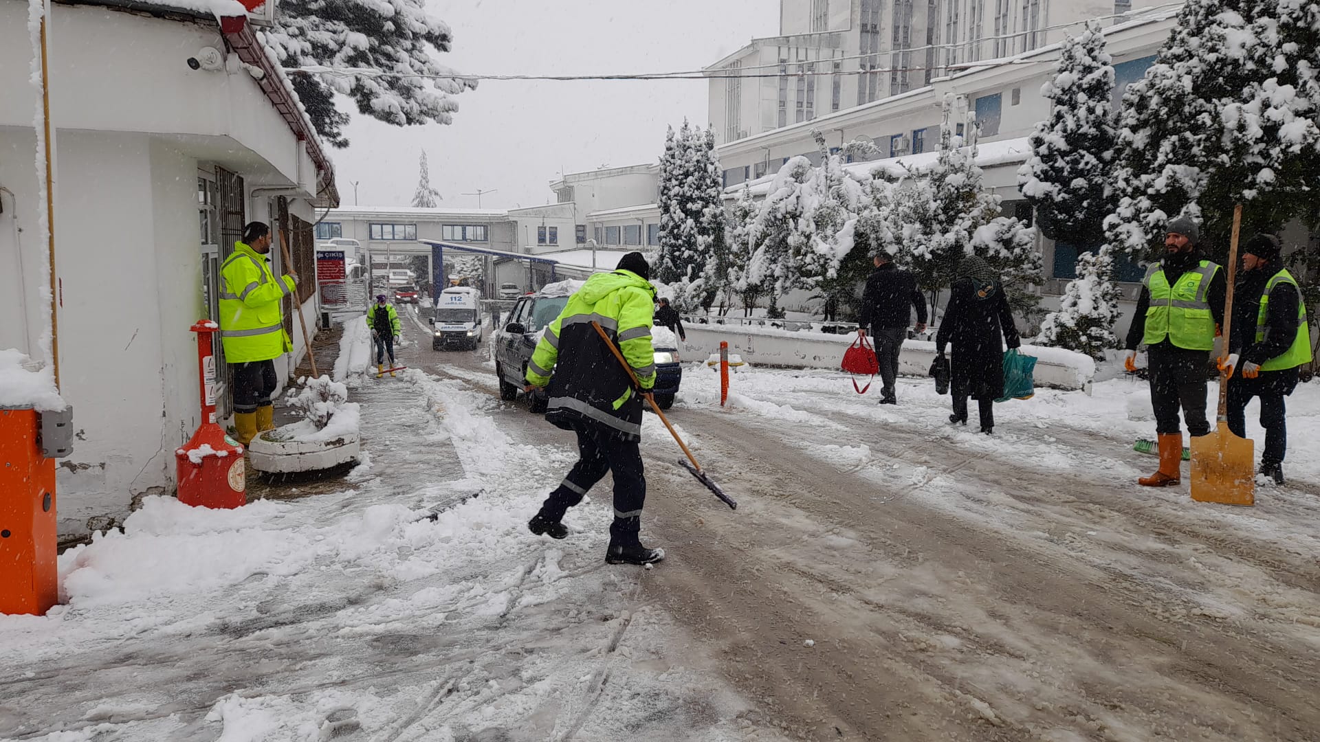 KAR TİMLERİ GÖREV BAŞINDA