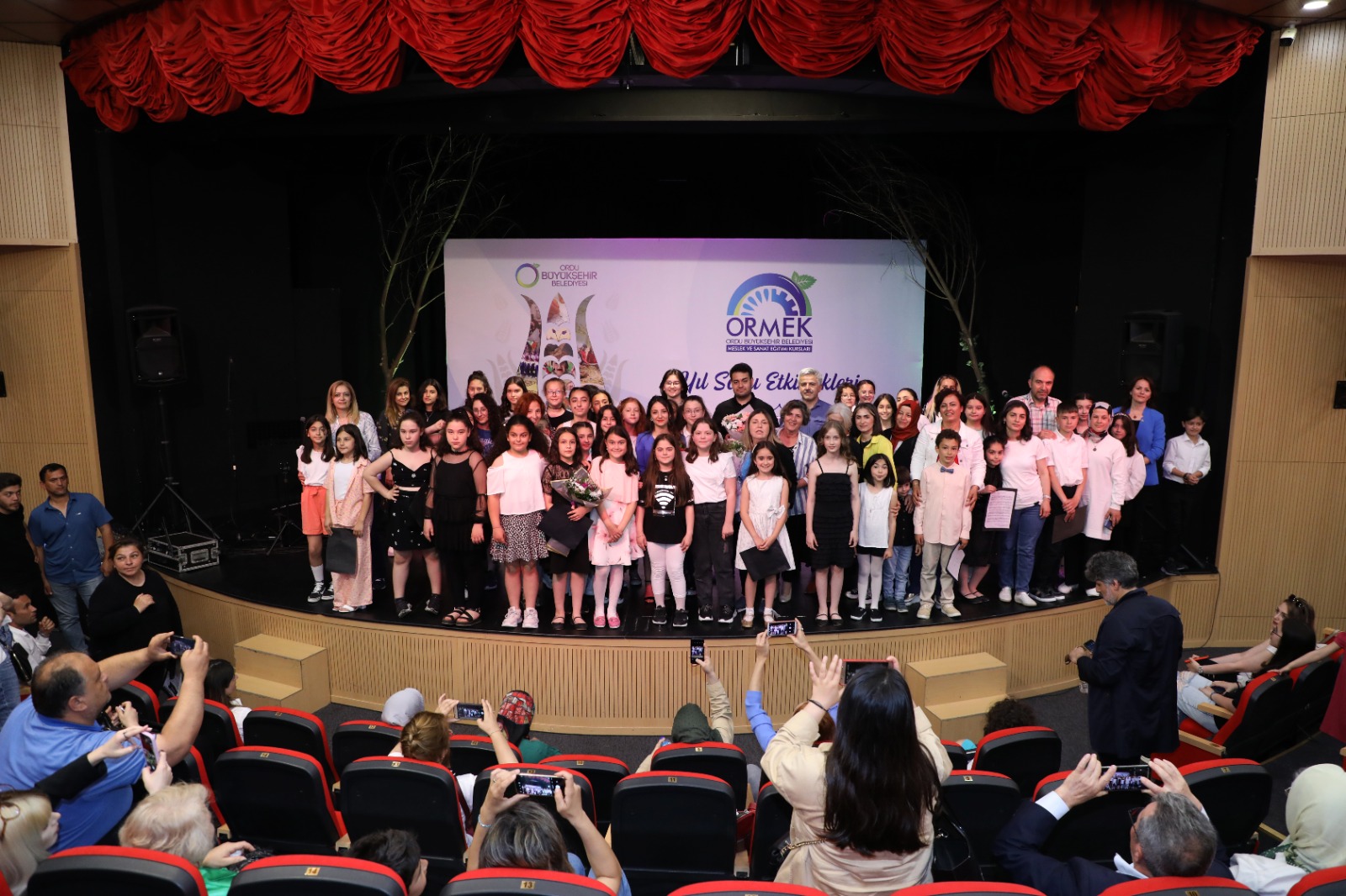 ORMEK’İN KURSİYERLERİ HÜNERLERİNİ SERGİLEDİ