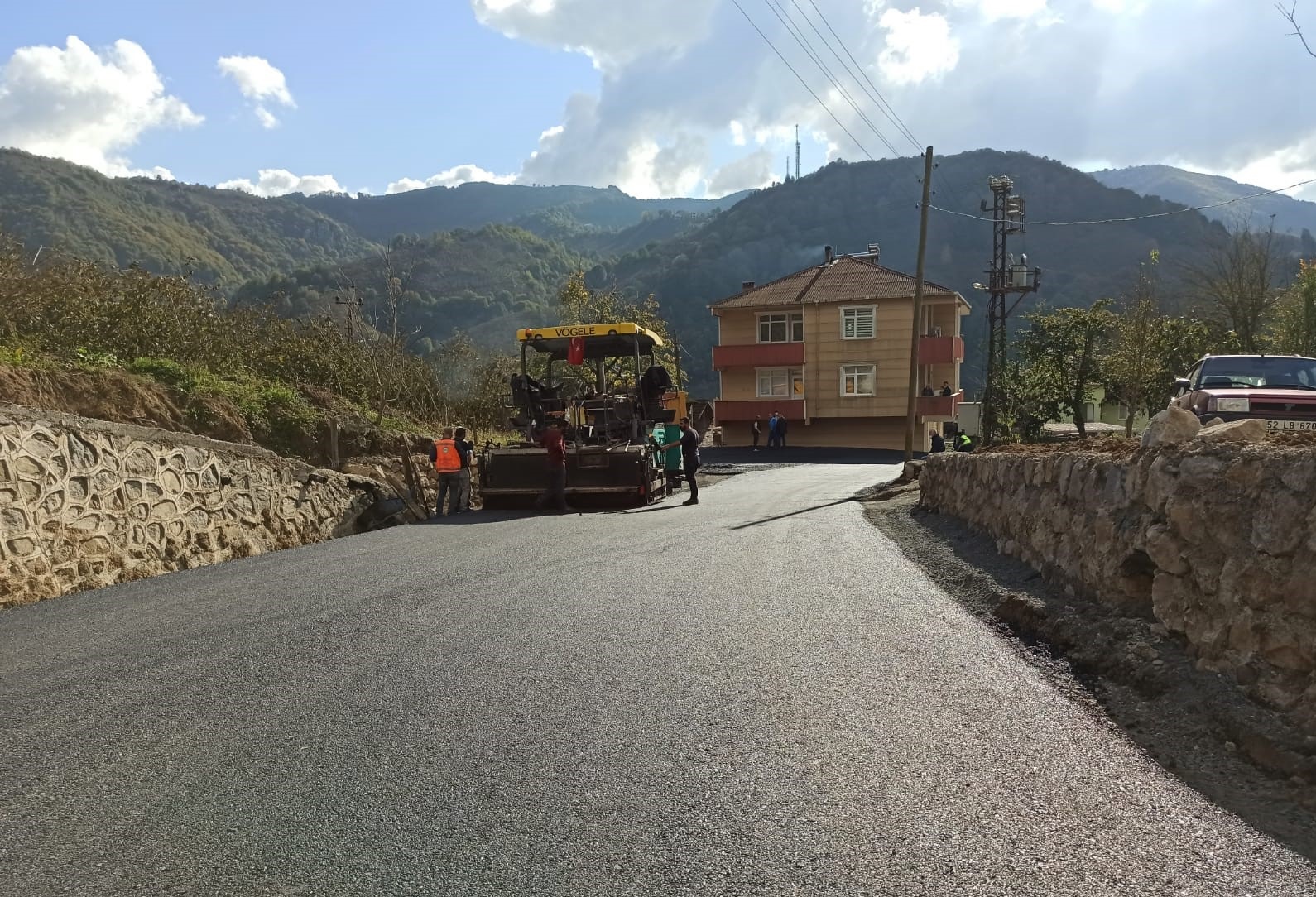 Büyükşehir İkizce’nin Sorunlarını Çözüyor